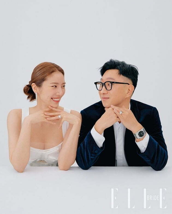 An entertainment official said on the 19th, Son Dam-bi, Lee Kyou-hyuk pre-married couple will appear on Same Bed, Different Dreams 2 - You are My Destiny.I am discussing with the production team about the specific timing of the airing. Previously, Same Bed, Different Dreams 2 - You are My Destiny appeared in the preliminary couples and released the marriage behind-the-scenes.Actor Jang Shin-young Kang Kyung-joon, singer Gangnam former speed skater Lee Sang-hwa, comedian Park Sung-kwang Lee Soo-il, and singer Lee Ji-hoon Aya appeared and gathered topics.Son Dam-bi and Lee Kyou-hyuk are also interested in the program because the marriage behind-the-scenes story will be released.Son Dam-bi, who is a singer and actor, has been singing hits such as Crazy and Saturday Night.In 2009, he turned to actor, and started the drama Dream, appearing in Light and Shadow, Mrs. Cop 2 and Mombaek Flower.Lee Kyou-hyuk is a national player before speed skating, with four World Championships and six Olympic participation records, including the 1000m in 1997 and the 1500m World record in 2001.He has been a national player for more than 20 years; after the 2014 Sochi Winter Olympics, he declared his retirement as a player.The two have been dating again for 10 years.In the fall of 2021, when I was reunited, I started to meet in earnest. In January, I announced my marriage with a handwritten letter saying, I have someone who wants to live together.Marriage will be held at a hotel in Seoul on May 13.