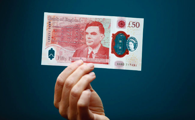 천재 수학자 앨런 튜링의 얼굴이 새겨진 영국 50파운드 지폐. [GETTYIMAGES]