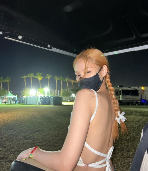 Girl group BLACKPINK member Jenny Kim (real name Kim and 26) proved hot popularity.According to the United States of America social media analysis and consumer market information platform NetBase Quid on the 26th, Jenny Kim ranked second in The Artist, which had the most SNS comments during Coachella.The number one was foreign singer Harry Styles.Recently, Jenny Kim attended the Coachella Valley Music and Arts Festival in United States of America California and enjoyed the festival.The dance of the audience under the stage was revealed through SNS, and it attracted hot topics, especially the extraordinary festival fashion attracted attention.BLACKPINK, which includes Jenny Kim, performed at Coachella in April 2019.At that time, BLACKPINK came to the Sahara stage and sang 13 representative songs including Toodoo Toodoo and Kill Dis Love.Meanwhile, four K-pop The Artists were in the top 10, making them realize their status: Godseven Jackson in fourth place, Espa Giselle in sixth place, and Espa Carina in seventh place.
