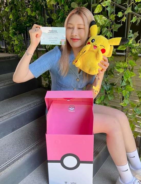 Singer Hong Eui-jin from the girl group SONAMOO reported on the recent situation.Hong posted a picture on his instagram account on the 2nd, along with an article entitled I was invited to the Pokemon Concept Ross Stores.In the open photo, Hong Eui-jin is invited to a food brand concept, Ross Stores, and leaves a certification shot.Pokemon Goods and Pikachu dolls pose with a pure but cute visual.Netizens praised Hongs beauty with comments such as Cute people are cute because they are holding cute goods and Cuter than Pikachu.On the other hand, Hong made his debut as a group SONAMOO and became the center of project group Unity, ranking first in the survival program Idol Reboot Project The Unit.Recently released solo singles Eight Spring and I knew Id love you (2022) and started a new transformation as a vocalist.Photo: Hong Ui-jin Instagram