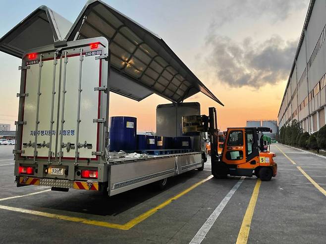 파주-대전 물류창고 간 시범운행 차량의 모습, 출처: 마스오토