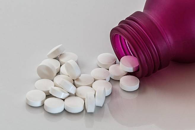 미국 식품의약국(FDA)이 코로나19 치료제 활용 가능성이 제기되던 우울증 치료제인 플루복사민에 대해 치료제 승인을 거절했다. 픽사베이 제공