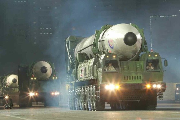 북한 대륙간탄도미사일(ICBM) ‘화성-17형’. 평양 노동신문=뉴스1