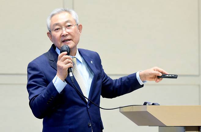 Kim Jong-ki, chairman of the Blue Tree Foundation (Photo by Jenny Sung)