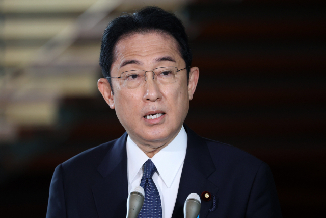 기시다 후미오 일본 총리가 지난 9일 도쿄 총리관저에서 취재진에게 발언하고 있다. EPA연합뉴스