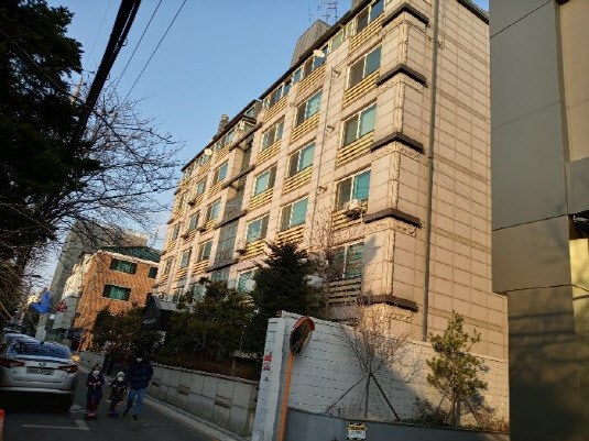 서울 강남구 신사동 신사아크존2 아파트 (자료=지지옥션)