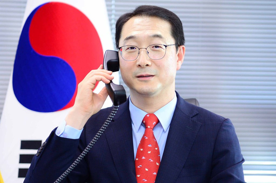 우리 측 북핵수석대표인 김건 외교부 한반도평화교섭본부장은 오늘(25일) 미국과 일본 북핵수석대표와 연달아 통화하고 북한의 도발을 강력히 규탄했다. 〈사진=외교부 제공〉