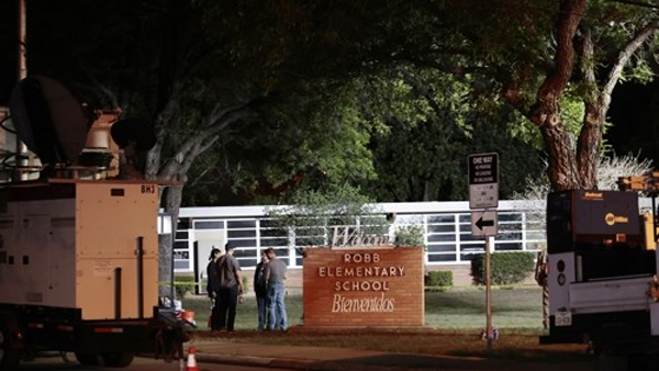 총격 참사 벌어진 미 텍사스주 초등학교 [사진 제공:연합뉴스]