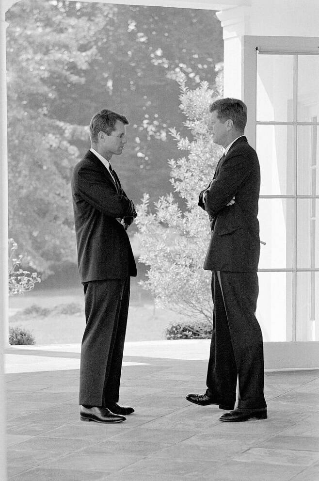 로버트 케네디 장관과 존 F. 케네디 대통령