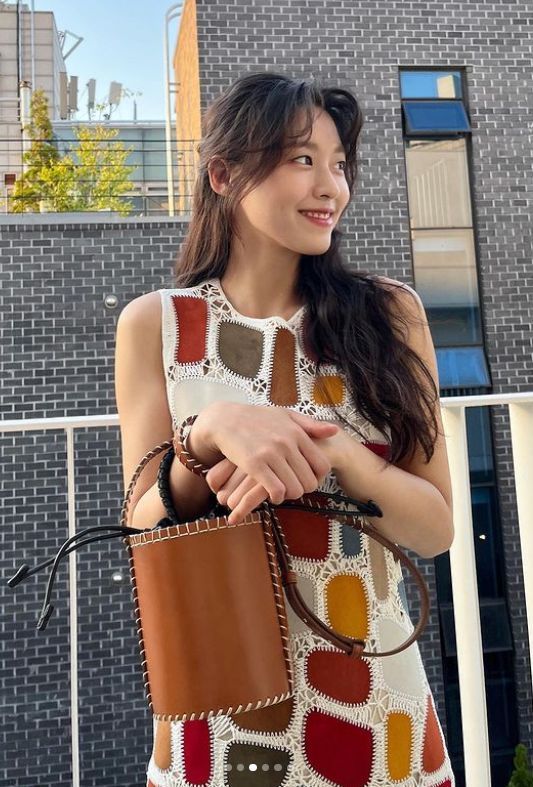 Seoul) = Seolhyun took a photo with a fresh feeling and released it.Seolhyun posted a brand promotion post on her Instagram on Monday, where Seolhyun posed in a unique patterned dress.Especially, it boasts a model-like ratio with a small face and a big key, as well as capturing the eye with visuals reminiscent of pictorials.Seolhyun appeared in the recent TVN drama High Seas shopping list.