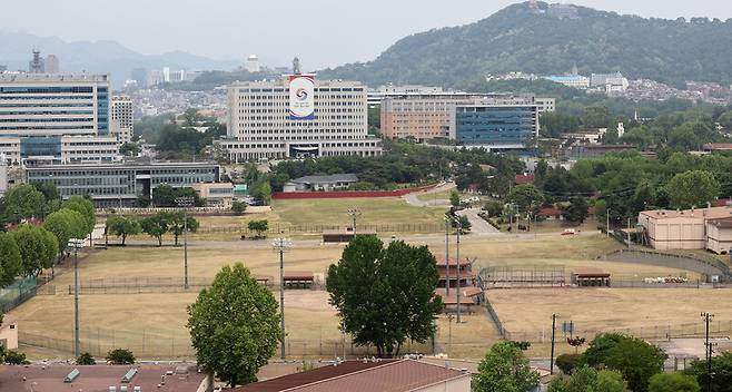 대통령 집무실 남쪽의 용산공원 부지가 10일부터 열흘간 시범 개방된다. 연합뉴스 제공