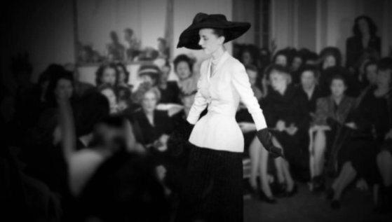 1947년 2월12일 열린 크리스챤 디올의 '뉴룩' 패션쇼. [사진 중앙포토]
