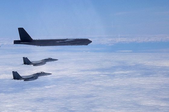 미국 태평양 공군사령부가 공개한 B-52H 폭격기 훈련 모습. 사진 미국 태평양 공군사령부 홈페이지