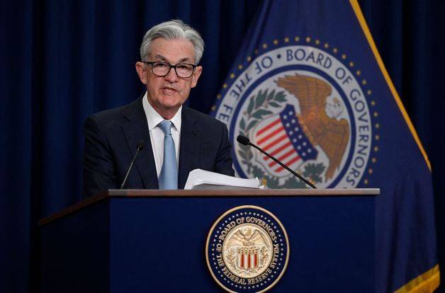 (AFP=뉴스1) = 제롬 파월 미국 연방준비제도 의장이 15일(현지시간) 워싱턴 연방준비제도이사회 빌딩에서 열린 기자회견에서 발언하고 있다. 이날 미국 중앙은행 연방준비제도가 기준 금리를 0.75%포인트(p) 높여 1.5~1.75%로 인상했다. 인상폭은 1994년 이후 28년 만에 최대다. (C) AFP=뉴스1
