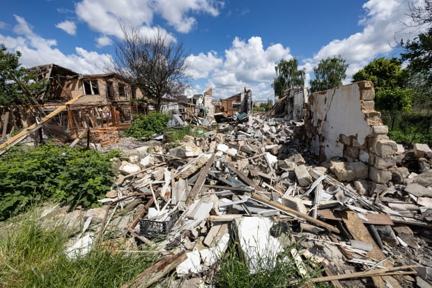 우크라이나군과 러시아군의 전투에 파괴된 마카리우. /사진=연합뉴스