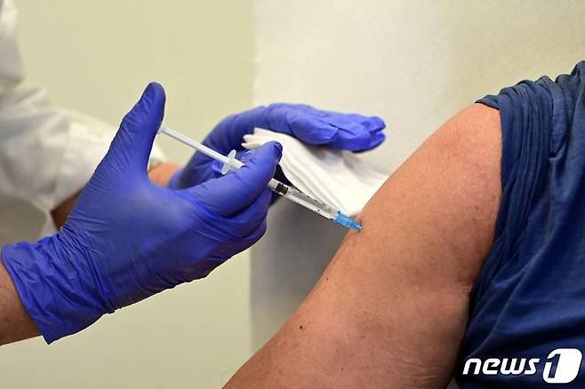 코로나19 백신 접종 모습. © AFP=뉴스1 자료 사진
