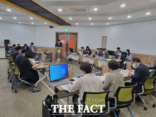 김한종 전남 장성군수 당선자 인수위원회가 민선8기 공약 사항으로 제시된 86개 사업의 추진계획에 대한 실효성, 추진기간 설정의 적정성 등 종합적인 검토를 마치고 보완 및 개선 대책을 강구하도록 했다./김한종 당선자 인수위 제공