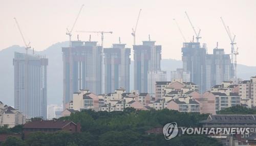 서울 시내의 한 아파트 재건축 단지 모습
[연합뉴스 자료사진]