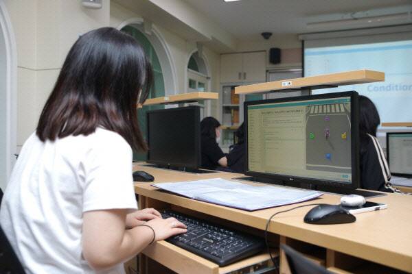 (사진=크레버스)