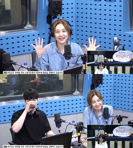 DJ Hwa-Jeong Choi introduced the appearance of musicalActor Ock Joo-hyun, Kim Paul, Apostle of Christ.On the 28th, SBS Power FM Hwa-Jeong Chois Power Time featured the main characters of musical Matahari, Ock Joo-hyun, Kim Paul, and Apostle of Christ.DJ Hwa-Jeong Choi said, I think its more beautiful, and Ock Joo-hyun laughed at the How many pros do you think it is?Ock Joo-hyun said, In fact, there is a performance today.On the day of the performance, I do not schedule the publicity schedule to maintain the existing pattern, but I was able to appear because I was the best hit. Hwa-Jeong Choi, who heard this, said, In fact, this broadcast is a schedule booked three months ago, so I made an appearance.Or I could not see you two today, Ock Joo-hyun laughed.Matahari is based on the true story of Muhee Matahari, who was arrested and shot by French authorities for double espionage during World War I.On the other hand, Ock Joo-hyun has recently been involved in a rumor related to musical Elisabeth casting.Ock Joo-hyun said on the 24th, I did not have any involvement in the casting of the 10th anniversary performance of Elisabeth, he said. I would like you to clarify the facts in the performance production company about all the suspicions related to casting.