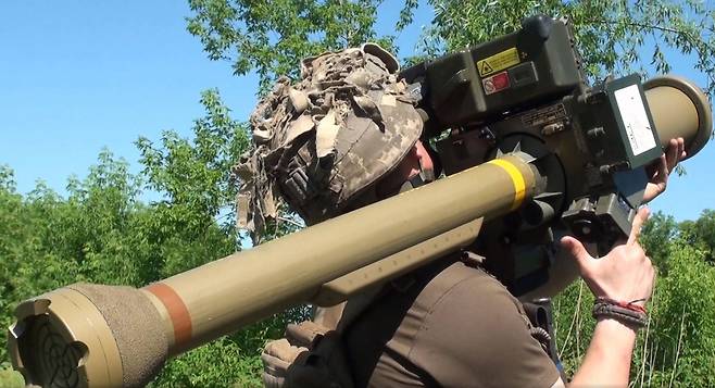 마틀릿은 길이 약 1.3m의 초소형 견착식 미사일이다. (사진=가가젯)