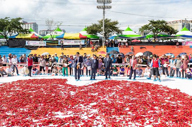 오는 8월26일부터 28일까지 열리는 청양고추·구기자 축제는 올해 23회째를 맞는 전국의 대표적인 농특산물 축제로 꼽힌다.