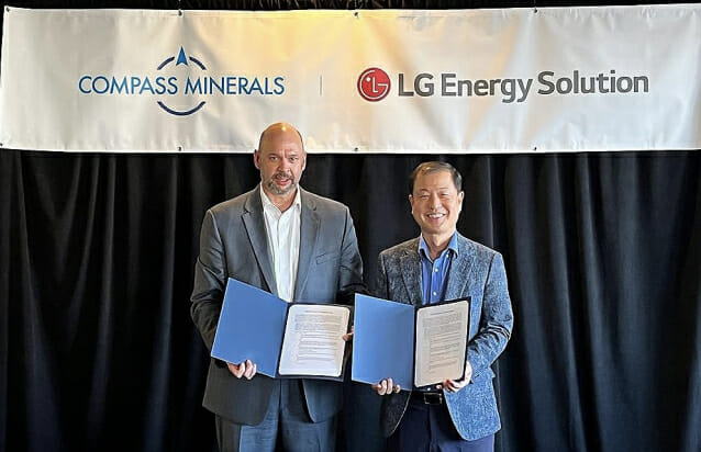 28일(현지시간) LG에너지솔루션이 미국 컴파스 미네랄과 탄산, 수산화리튬 공급 업무협약을 체결했다.