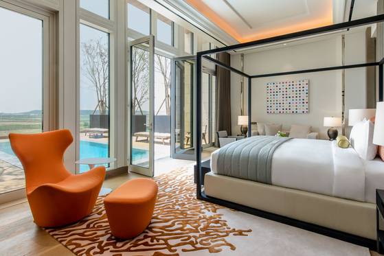 파라다이스시티 호텔의 '그랜드 디럭스 풀빌라' 마스터룸