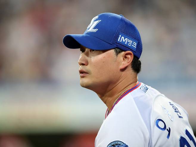 31일 롯데와 홈 경기에서 1점 차로 앞선 9회초 등판해 2실점하며 시즌 최다 블론 세이브 공동 1위(5개)에 오른 삼성 마무리 오승환. 삼성