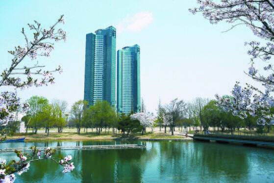 서울 성동구 성수동 갤러리아포레. 한강 조망이 가능한 초고층 아파트다. [중앙포토]