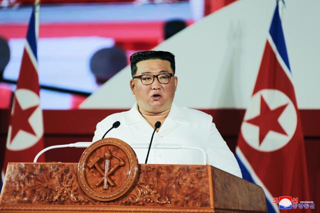 북한 김정은 국무위원장이 27일 전승절 69주년 기념행사에 참석해 연설을 했다고 조선중앙통신이 7월 28일 보도했다. 연합뉴스