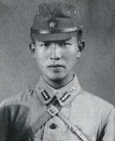 제2차 세계대전이 끝난 후에도 필리핀에서 게릴라전을 하며 생존한 일본 병사 오노다 히로. 위키피디아