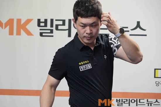 이상용의 다부진 체격은 부모님 댁 농사와 조선소 근무 등으로 다져졌다.