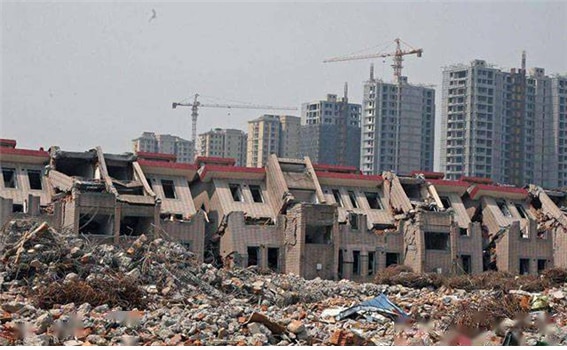 <중국 한 도시의 철거되는 건물들. 사진/ 중국인터넷>