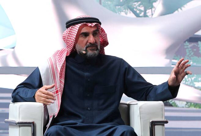 사우디 아람코 회장 겸 사우디 국부펀드(PIF) 총재인 야시르 오스만 알-루마얀이 지난 1월 사우디 리야드에서 열린 미래 투자 이니셔티브에 참석해 발언하고 있다. /로이터