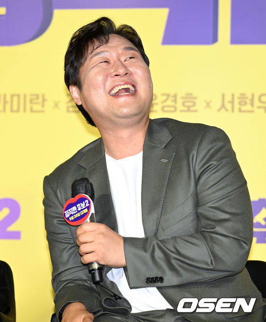 On the morning of the 24th, the film Honest Candidate 2 (director Jang Yoo-jung) production briefing session was held at the entrance of Lotte Cinema Counter in Gwangjin-gu, Seoul.Honest Candidate 2 is a laughing big-time Komidi, whose former lawmaker Ju Sang-sook (Ra Mi-ran) and his secretary Park Hee-chul (Kim Moo Yeol) have a chance to return to the colorful world, get a pair of truth snouts and fall into a chaos of greater chaos.It will be released on September 28th.Actor Yun Jing has a question and answer session. 2022.08.24