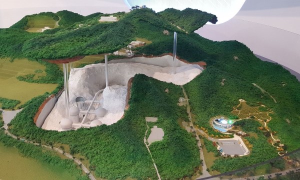 중준위 방사성폐기물 동굴처분시설(silo) 모형.
