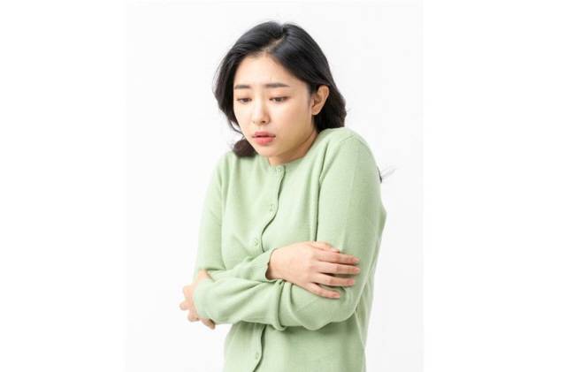 다른 사람보다 유독 추위를 많이 탄다면 건강 이상 신호일 수도 있다./사진=클립아트코리아