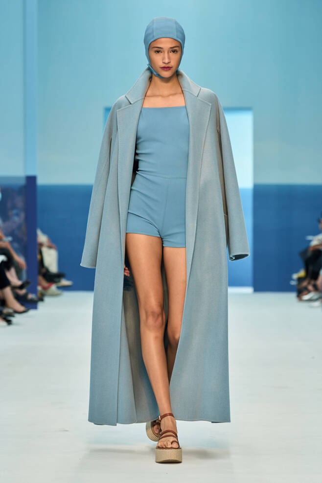 사진 : 이탈리안 럭셔리 패션 하우스 브랜드 막스마라(Max Mara), 밀란 패션위크 '2023 봄/여름 컬렉션' ⓒMax Mara