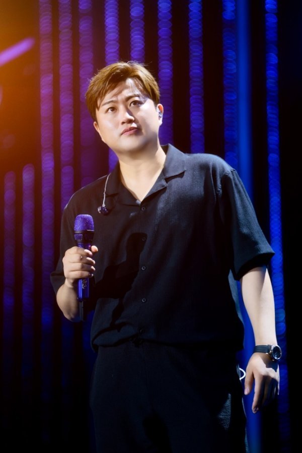 Singer Kim Ho-joong will perform his new song My Voice on October 2.My Voice is a pop ballad song that expresses heart with heart with the deep voice of Kim Ho-joong.String and acoustic guitar performances, which start with a classical feeling, lead to the atmosphere of the song.Kim Ho-joong meant to repay his voice, the best gift, for fans who waited unwaveringly during military service.Kim Ho-joongs composers Park Jung-wook, Kim Jun-il, Hwang Jung-ki and Park Gu-yoon joined together to complete the song for Kim Ho-joong only.Initially, Kim Ho-joong planned to release My Voice on June 10, the day of Call Off, but it was postponed due to internal circumstances.Kim Ho-joong will premiere the new song My Voice at the Seoul Songpa District Olympic Gymnastics Stadium (KeiSport Club do Recipe Dome) on the 30th at the national tour concert 2022 KIM HO JOONG CONCERT TOUR [ARISTRA] (hereinafter referred to as Aristra) Seoul performance. Im on it.Meanwhile, Kim Ho-joongs national tour concert Aristra will be held at the Seoul Songpa District Olympic Gymnastics Stadium (KeiSport Club do Recipe Dome) from the 30th to the 2nd of October.