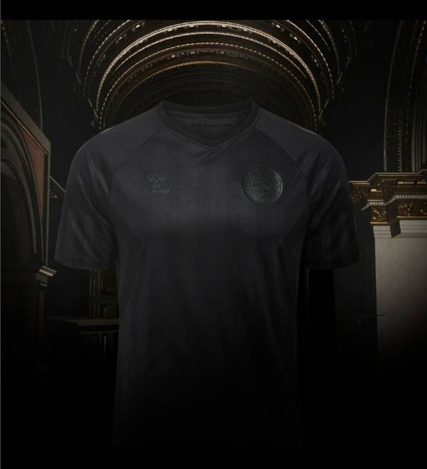 험멜이 공개한 덴마크 축구대표팀 유니폼. 사진|험멜 공식 인스타그램 캡처