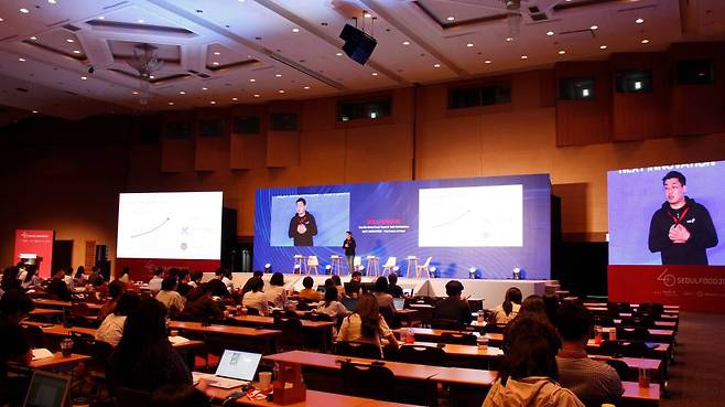 지난 2022년 6월 열린 아시아 4대 식품전시회 'SEOUL FOOD 2022’의 컨퍼런스에 연사로 참여했던 푼타컴퍼니 장진호 대표, 출처: 푼타컴퍼니