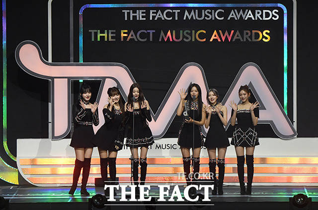 The 2022 Music Awards, a music awards ceremony that K-POP Artist and music fans around the world make together, will be held at the KSPO DOME (Olympic Gymnastics Stadium) in Bangi-dong, Songpa-gu, Seoul on the afternoon of the 8th, and the group IVE, which has won the Next Leader Award, is revealing its impressions of the awards.The 2022 Music Awards includes BTS, The Boyz, ITZY, Tomorrow By Together, IVE, Stray Kids, (Women) Kids, Kepler, LE SSERAFIM, Hwang Chi-yeol, Kang Daniel, Kim Ho-jung, Young-tak, Atez, Treasure, TNX, newjins, Cy, Lim Young-woong The top artists in Korea, including the NCT Dream, were all out.In addition, Shin Hye-sun, Lee Yu-young, Park Hee-soon, Yoon Sik-yoon, Yoon Bak, Kim Eung-su, Hong Jong-hyun, Bang Min-a, Noh Sang-hyun, Lee Joo-woo, Seo In-kook, Jang Dong-yoon, Seo In-ah, Jo Kwon, Kim Ho-young, Kim Min-gyu, The super-luxury selves, which are hard to see in the show, were scooped as awards and shined the stage.The 2022 Music Awards, which was held with more than 10,000 spectators, can be viewed through offline, idol platform Idol Plus mobile and PC web.photo planning department