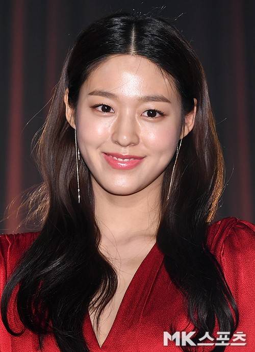 그룹 AOA 멤버 설현이 10년 동안 몸담은 소속사를 떠난다. 사진=천정환 기자