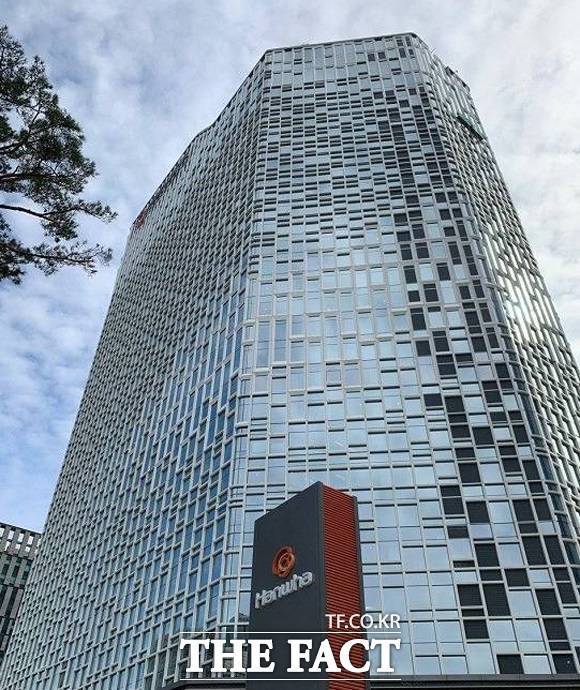 한화건설이 ‘한화 건설부문’으로 탈바꿈하며 시공능력평가 10위권 진입 가능성이 높아졌다. /더팩트 DB /더팩트 DB