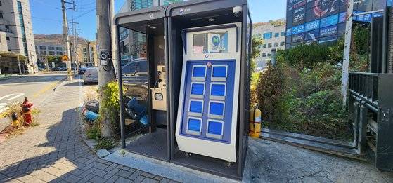 5일 경기도 성남시에 위치한 BSS. 주거 지역으로 배달 수요가 많다. 인근 도미노피자 지점에서 소유한 전기 이륜차가 자주 찾아온다. 김민상 기자