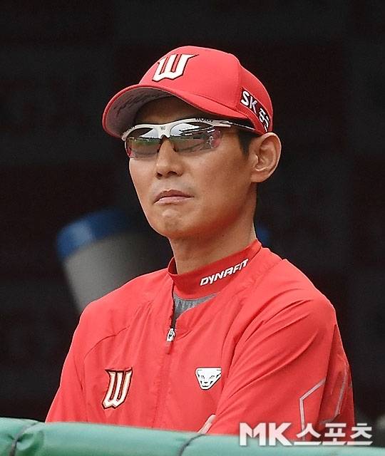 SK 감독 시절 염경엽 감독. 사진=MK스포츠 DB