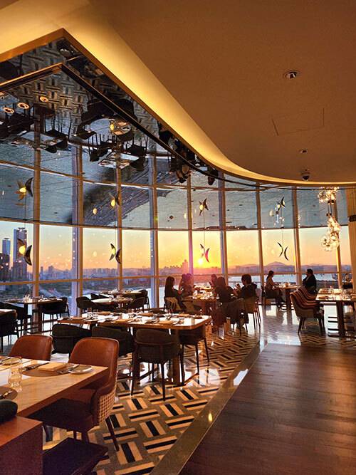 호텔 나루 서울 엠갤러리 프렌치 레스토랑 부아쟁 저녁 노을