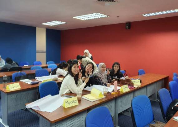 KCB브루나이 대학생들 모습.