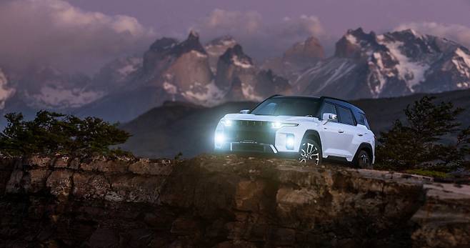 쌍용차가 칠레 토레스 국립공원에서 토레스 시승행사를 마련했다. /사진제공=쌍용차